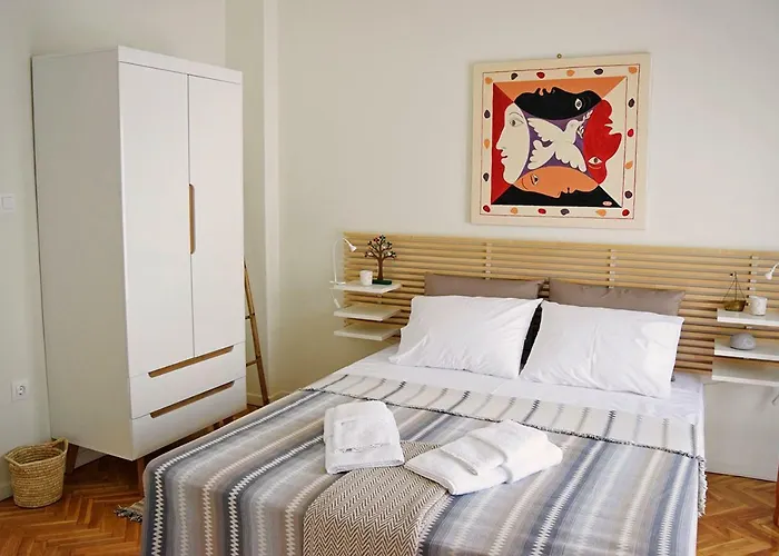 Urban Deluxe Apartments